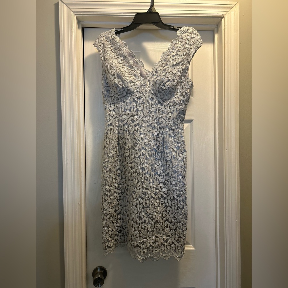 MARINA Lace Mini Dress in Light Gray